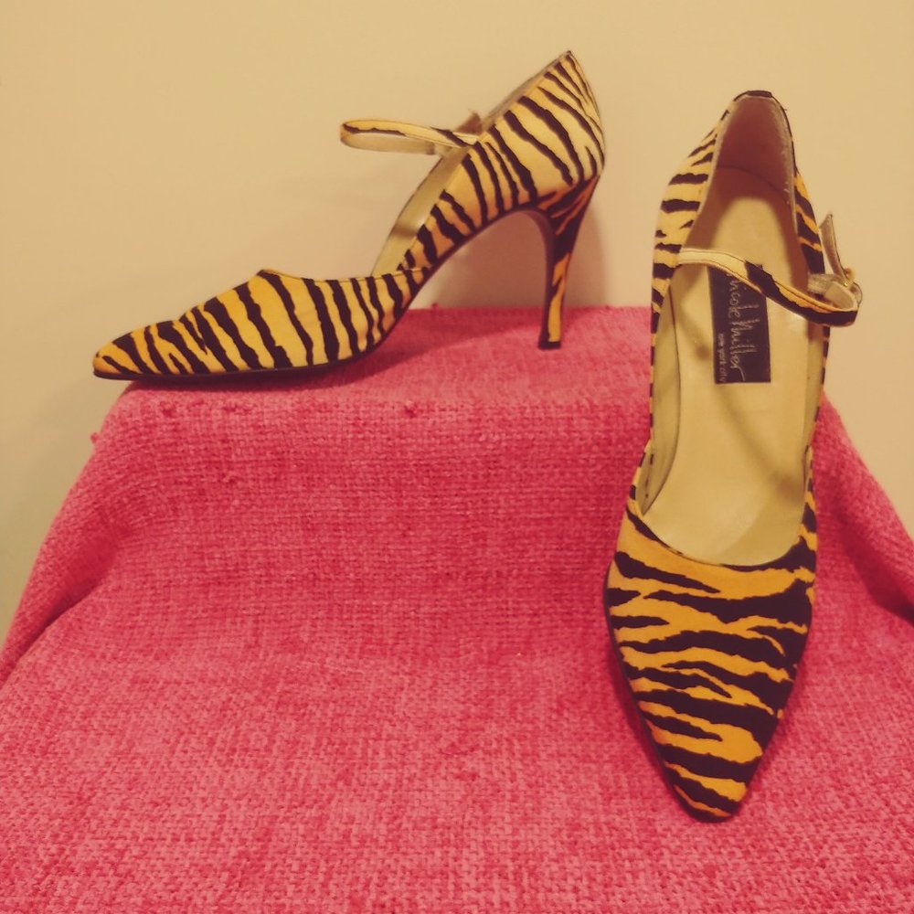 Tiger Striped Stilletos for Your Wild Side!